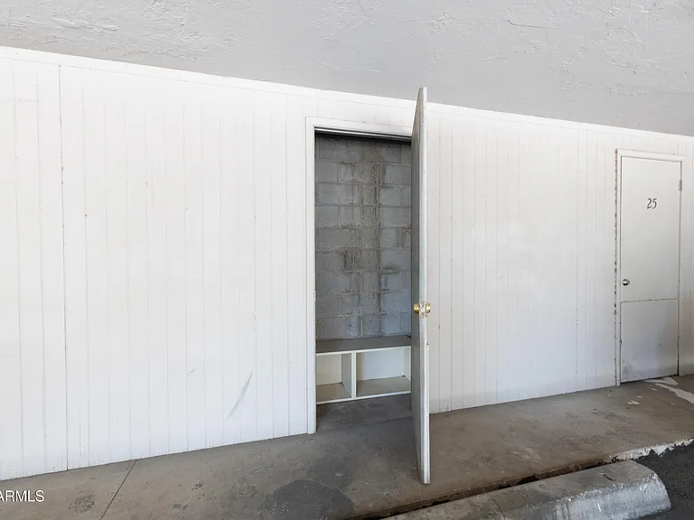 1010 E Osborn Rd #E — Photo 41