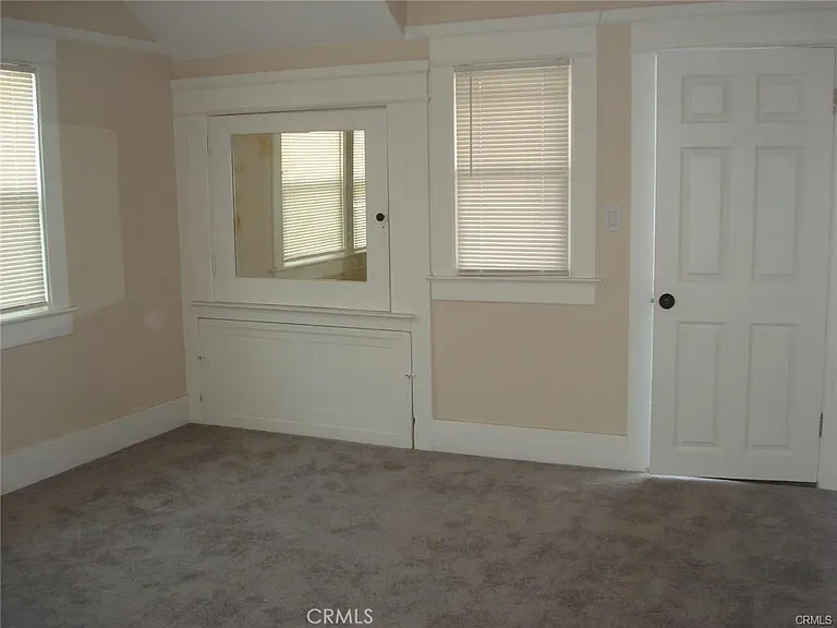 106 W Camile St #A — Photo 4