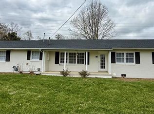 925 Southgate Dr, Cookeville, TN 38501