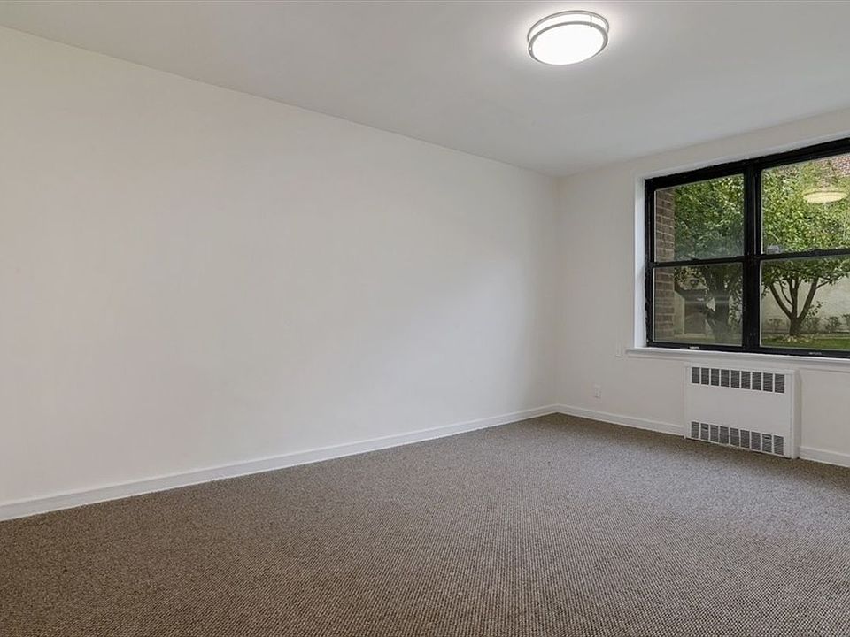 1st image of 5214 39th Ave APT 1C