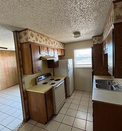 3rd image of 1015 Parmer Ave #5c4090343