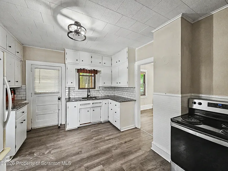405 Fig St #HOUSE — Photo 3