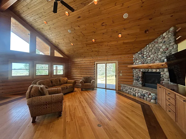 31125 Corral Dr — Photo 8