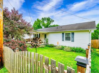 125 S Seneca Rd, Oak Ridge, TN 37830