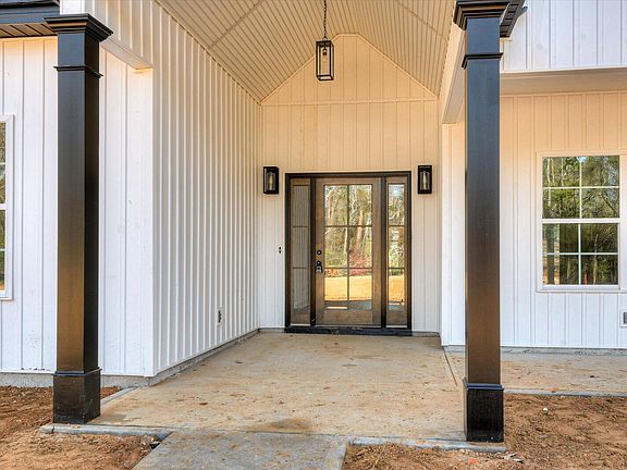 4th image of 3013 Grey Fox Drive