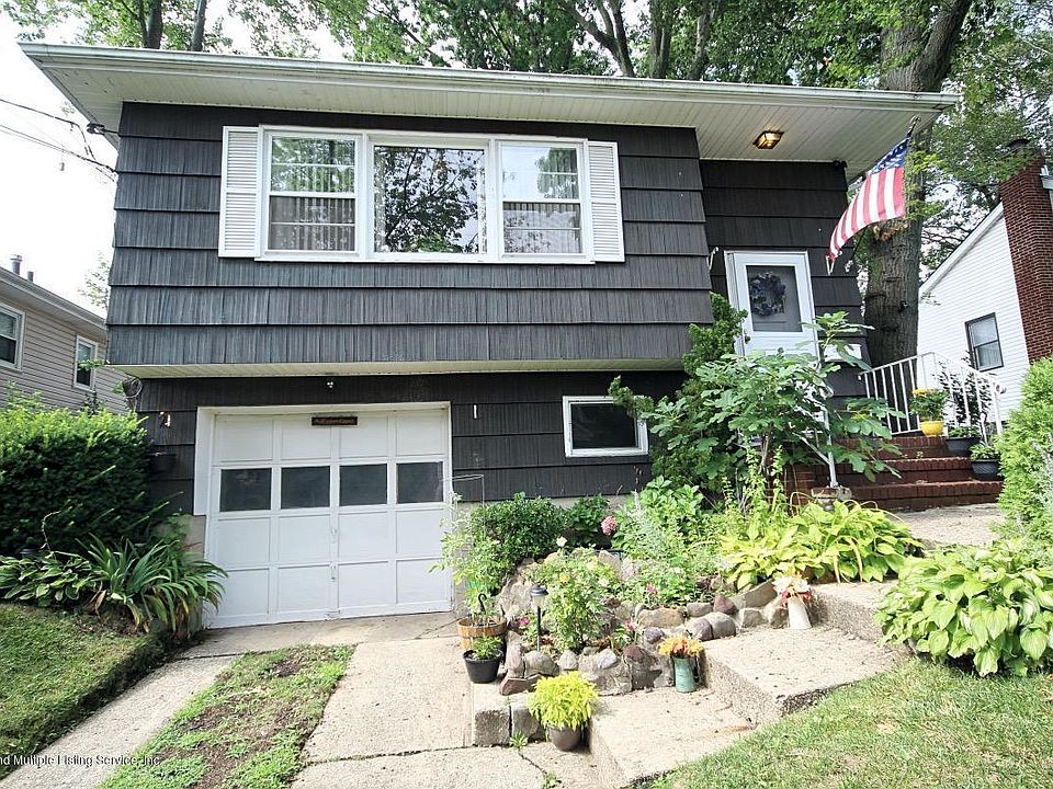 1st image of 285 Ashland Ave