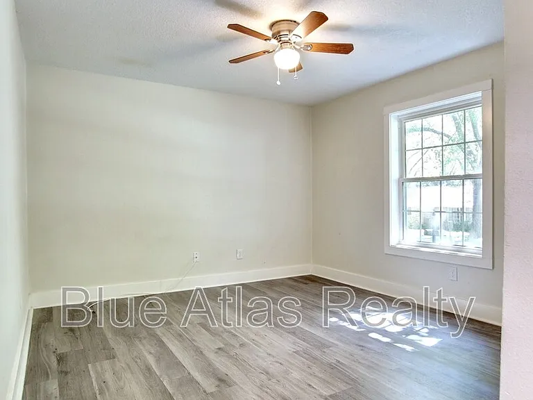 5708 Flamingo Ct — Photo 14