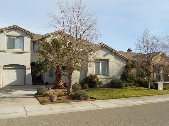 3rd image of 2465 Burberry Way
