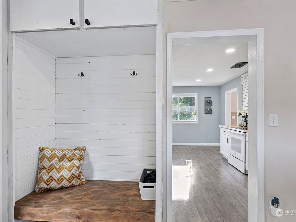 8578 Tracyton Boulevard NW, Bremerton, WA 98311 Zillow