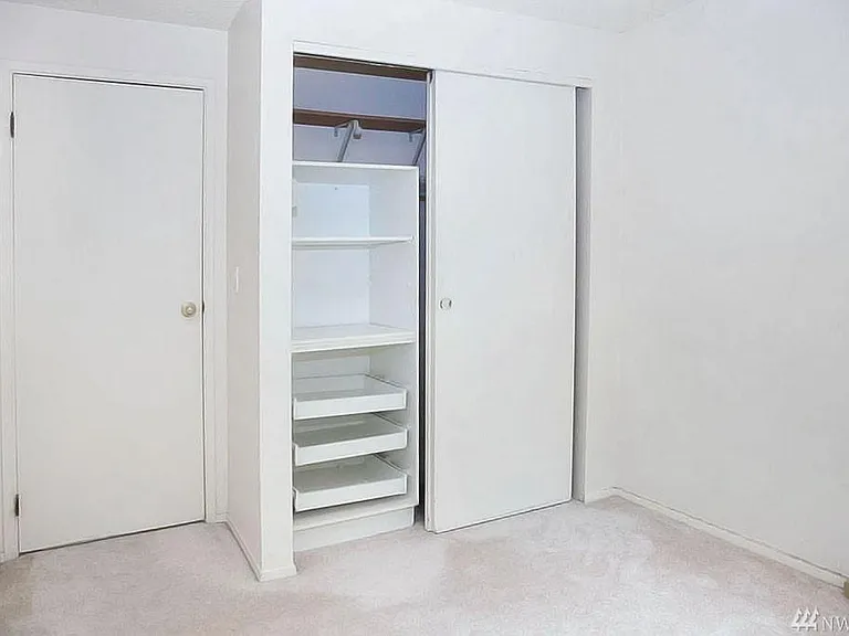 2nd Bedroom Closet