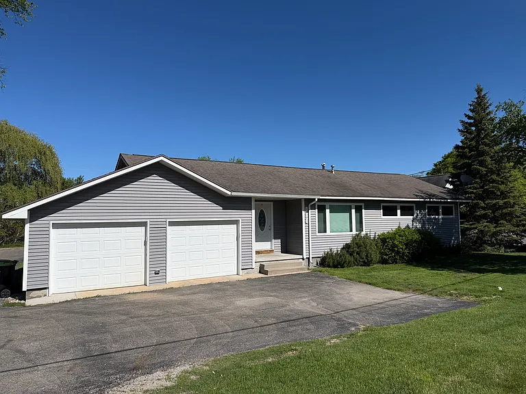 10193 E Cherry Bend Rd — Photo 18