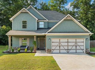 235 Meadowlark Dr, Smiths Station, AL 36877