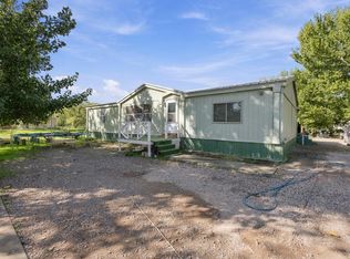 5 Selleck Rd, Los Lunas, NM 87031