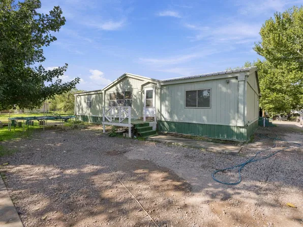 5 Selleck Rd, Los Lunas, NM 87031