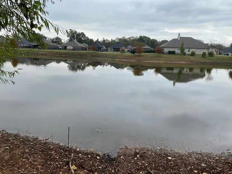 4001 False River Dr — Photo 12