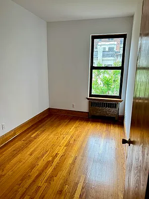 Rented by Oxford Property Group | media 13