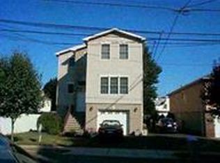 759 6th St, Secaucus, NJ 07094