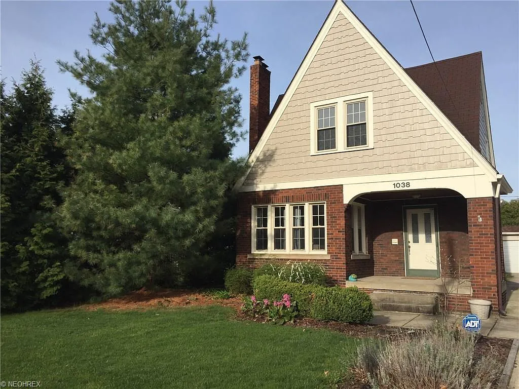 1038 King Ave photo 1