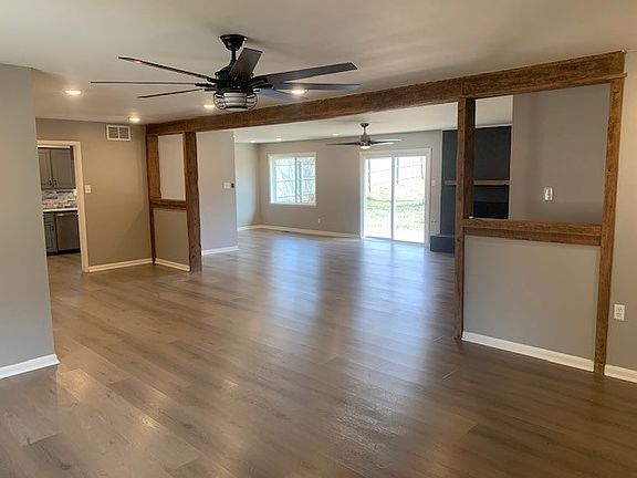3rd image of 3817 S 32nd Cir