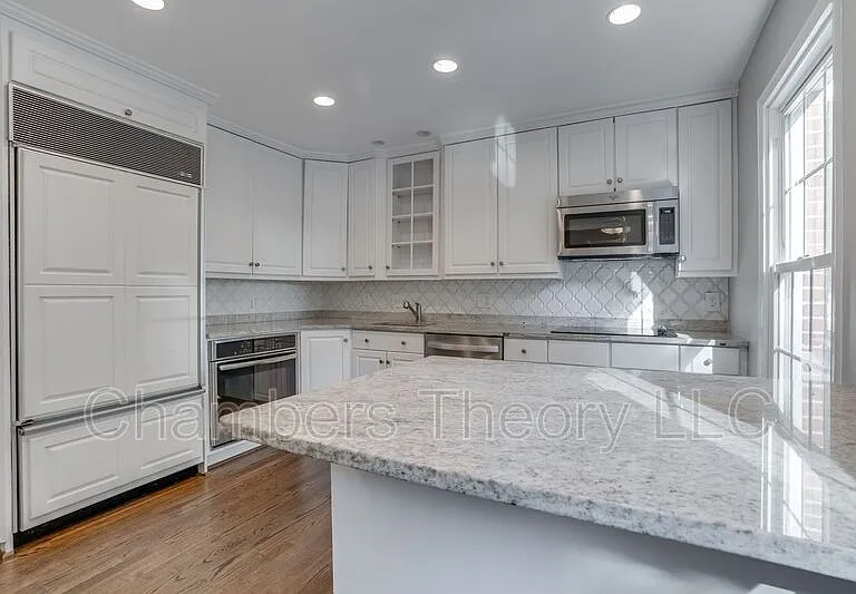 1003 Jennifer Ln — Photo 25