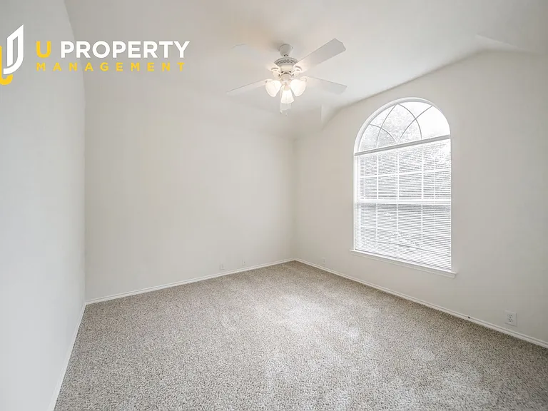 8713 Somerville Way — Photo 24