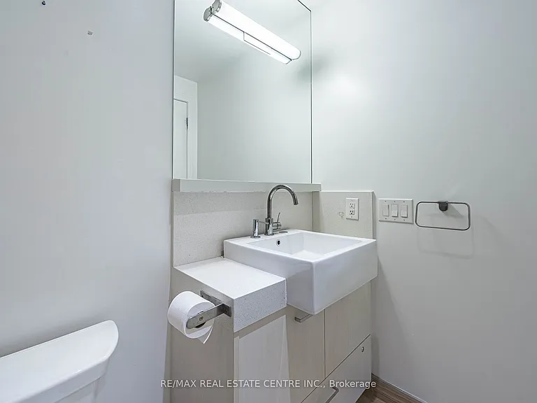 170 Avenue Rd #1203 — Photo 24