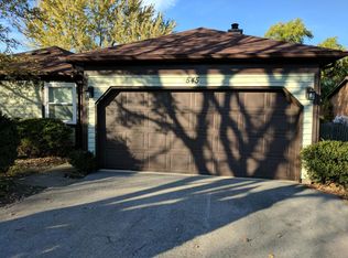 545 Fessler Ave, Naperville, IL 60565