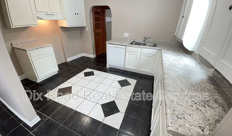 337-339 Knecht Dr #KNECHT 337 — Photo 7