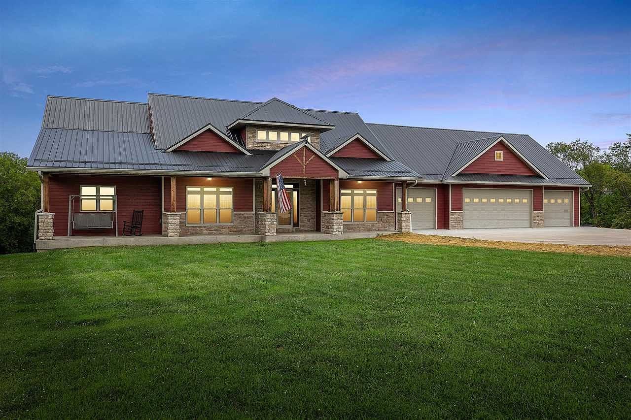 28788 County Road G26, Columbus Junction, IA 52738 | Zillow