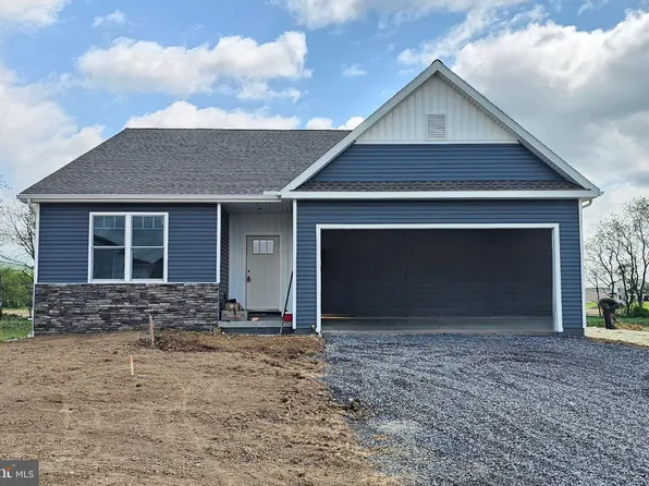 218 Heirloom Dr, Centre Hall, PA 16828