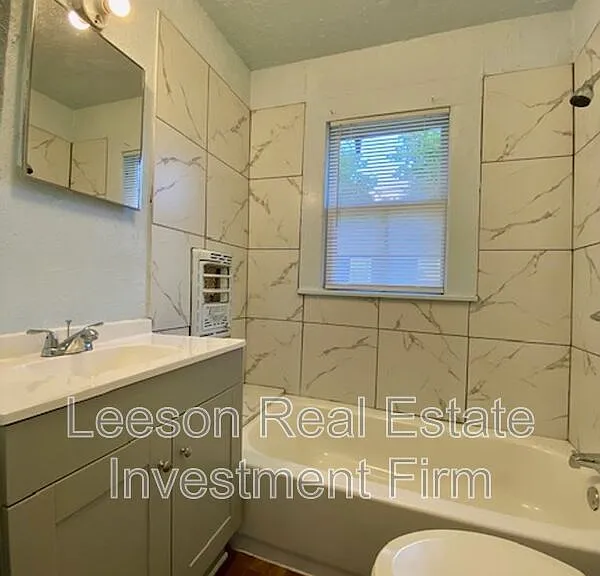 3240 Jackson St — Photo 9
