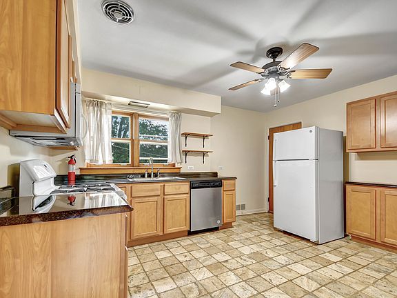 5th image of 317 E Elm Ave