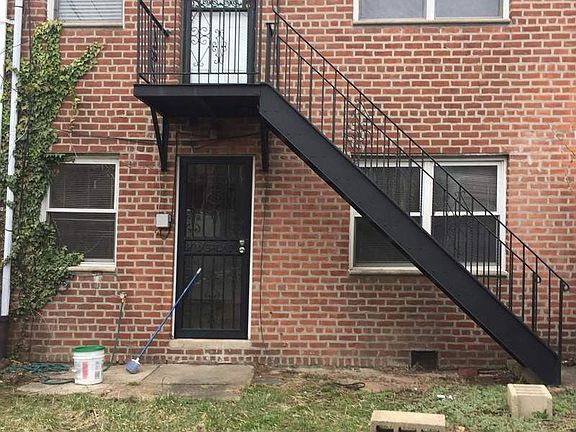 4th image of 2545 72nd St #1