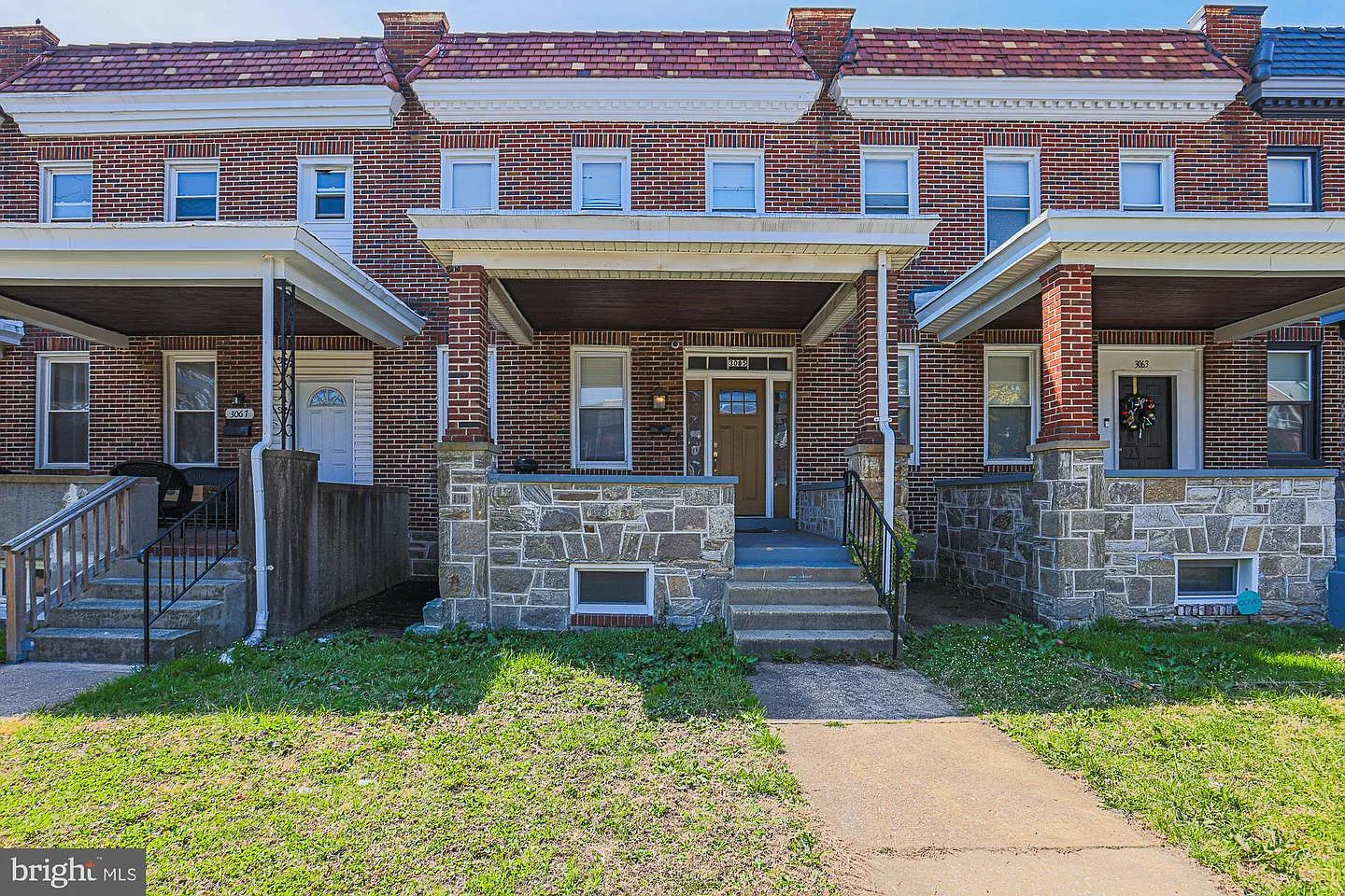 3065 Mayfield Ave photo 1