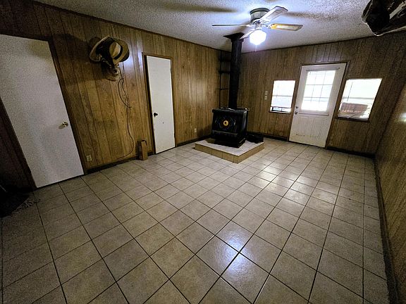 3rd image of 324 Briarwood Dr
