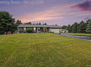 10186 Converse Rd, Fowlerville, MI 48836