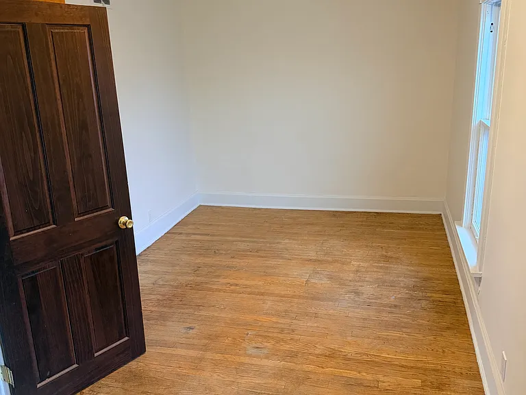 1738 Chatham St #UPPER — Photo 7