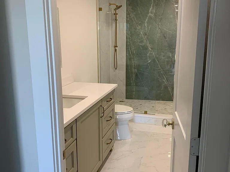 1 Beach Dr SE #801 — Photo 19