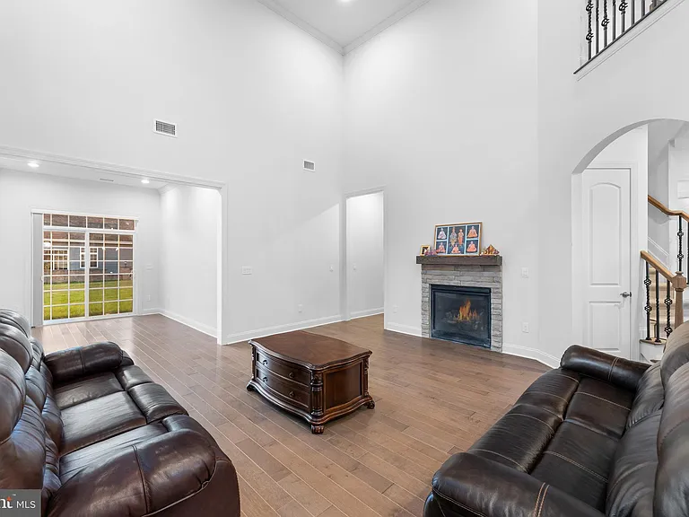 105 Samjan Cir — Photo 17