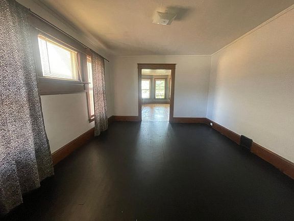 3rd image of 1248 W 10th St #1248