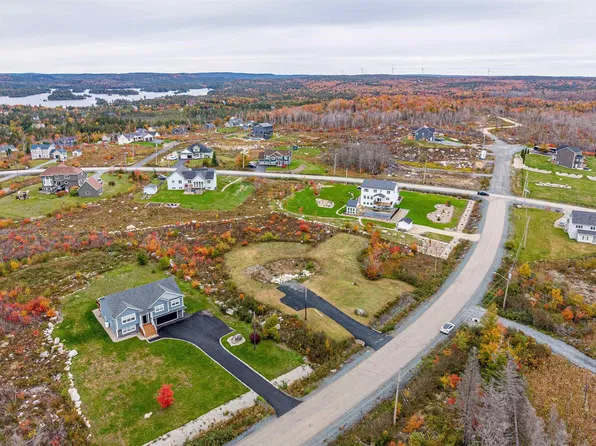 168 Wyndham Dr, Upper Tantallon, NS B3Z 0K5