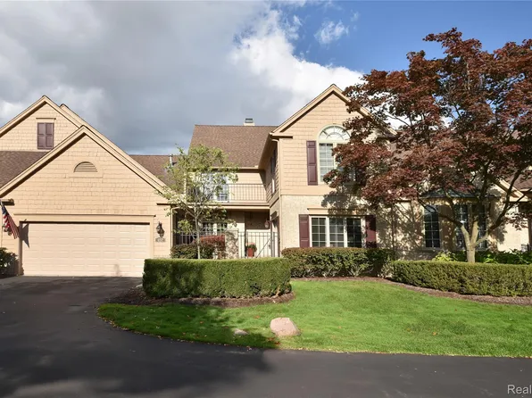 457 Cambridge Way, Bloomfield Hills, MI 48304
