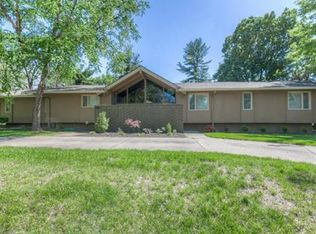 801 W 114th Ter, Kansas City, MO 64114
