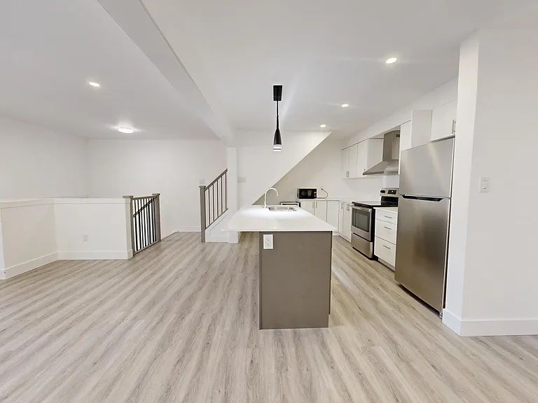 105 Andover Dr #24 — Photo 9