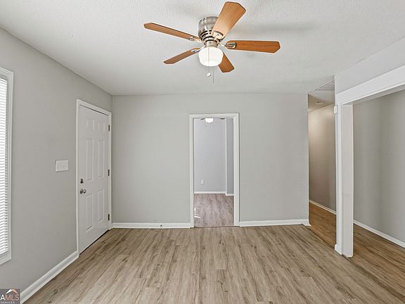 2nd image of 5575 Oglesby Rd