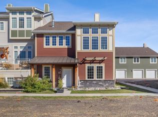 3313 5th Way E UNIT E, West Fargo, ND 58078