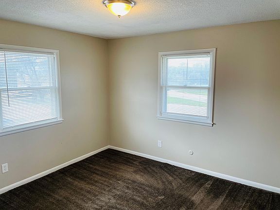 4th image of 5511 E 139th Ter APT 4