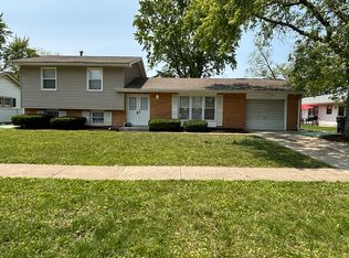 17526 Hawthorne Dr, South Holland, IL