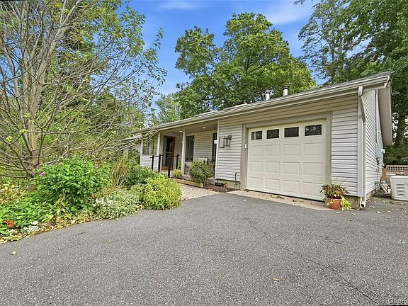 3rd image of 68 Woodland Road