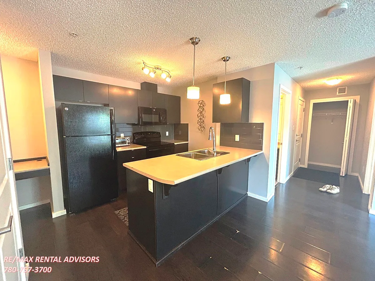 Building Photo - 340 Windermere Rd NW #209